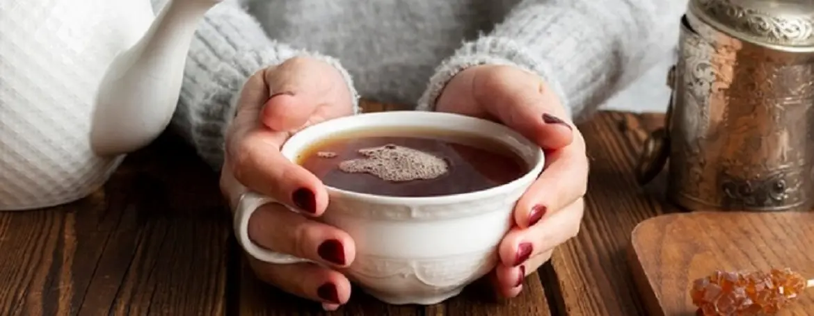عوارض مصرف خوردن چای زیاد